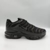Nike Air Max Plus - Иконата на стила и комфорта - Черно