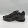 Nike Air Max Plus - Иконата на стила и комфорта - Черно - Image 2