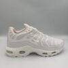 Nike Air Max Plus - Иконата на стила и комфорта - Бяло