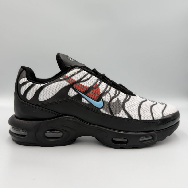 Nike Air Max Plus - Динамичен контраст (Бяло/Черно)